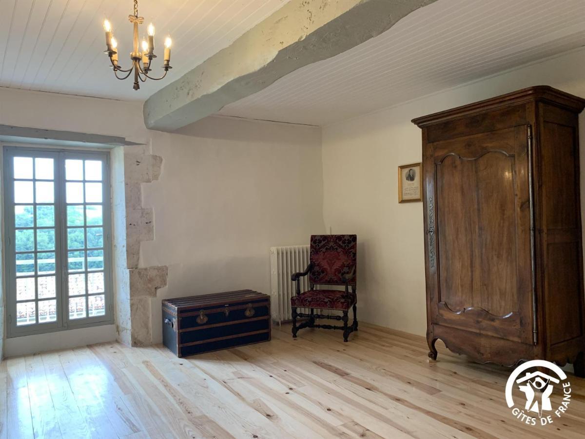 Chateau De Gardes Bed & Breakfast Castin Exterior photo